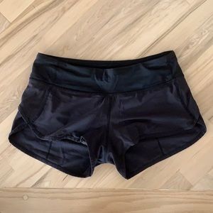 Lululemon fast and free black shorts size 4